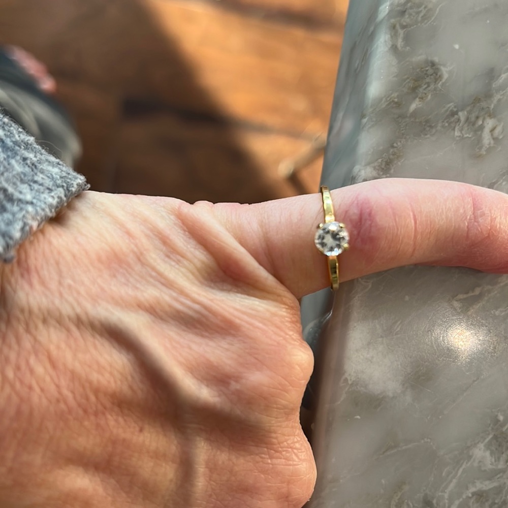 Diamond ring gold